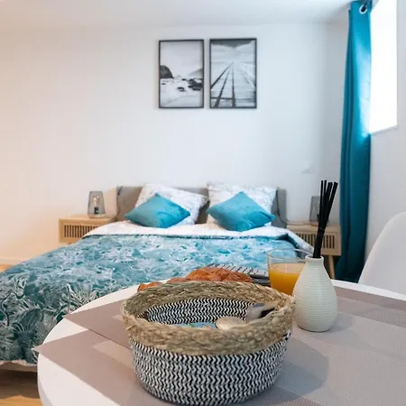 Le Nouveau Saint Waast - Confortable, Cosy Et Equipe - Places Gratuites A Proximite Lejlighed