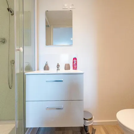 Apartment Cosy Location - Confortable, Cosy Et Equipe - Places Gratuites A Proximite *
