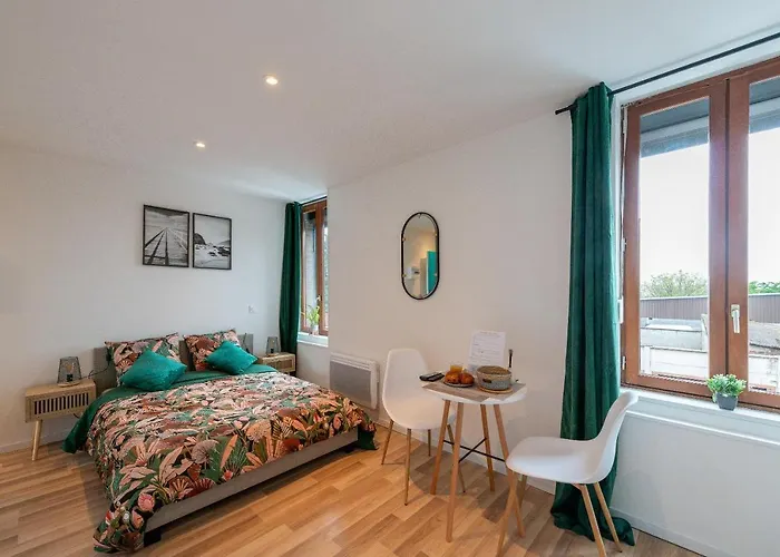 Le Nouveau Saint Waast - Confortable, Cosy Et équipé - Places Gratuites à Proximité Appartement *